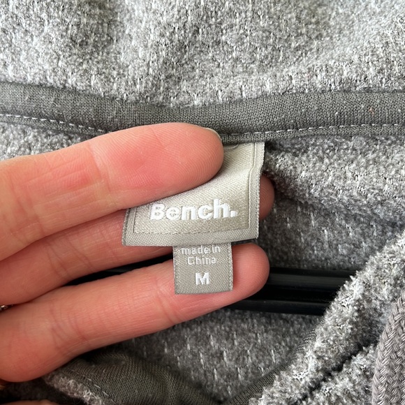 Bench pullover hoodie - Picture 5 of 6